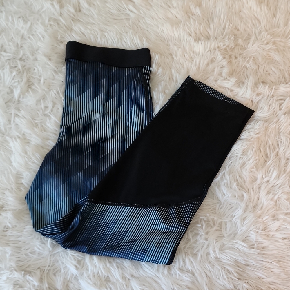 NIKE PRO Black and Blue Leggings